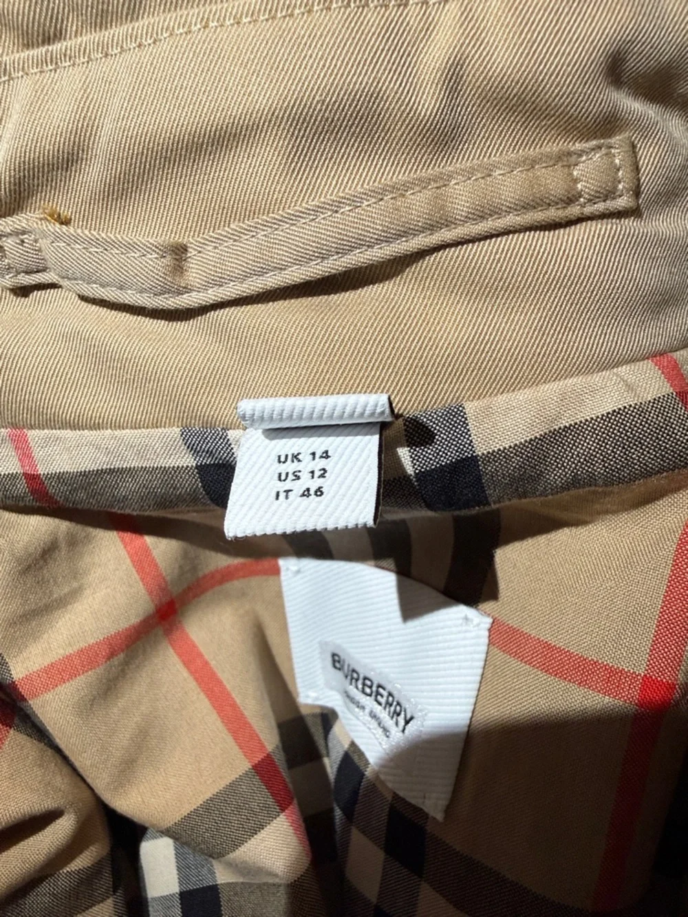 Burberry Classic Check Jacket Lining in Beige, Black and Red - Picture 7 of 10